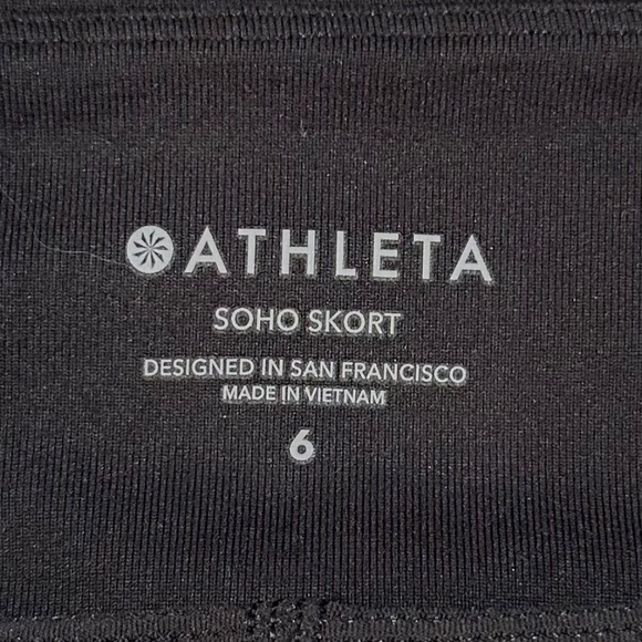 ATHLETA Black Soho Skort -  Size 6. - Picture 6 of 10